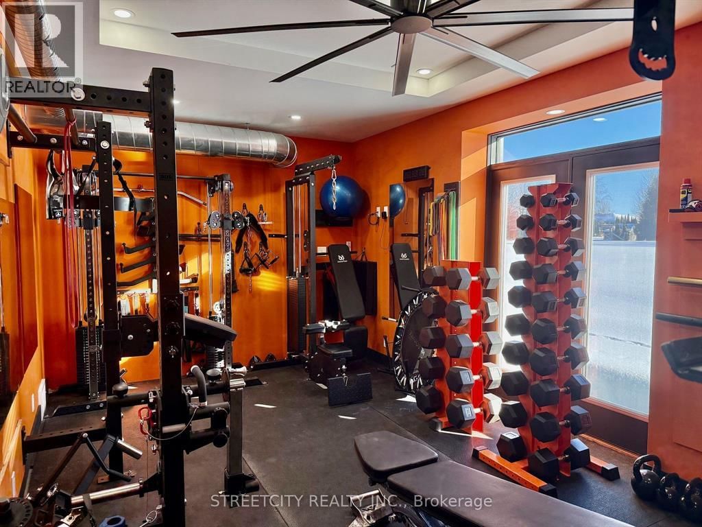 747 BROADWAY STREET Image 41