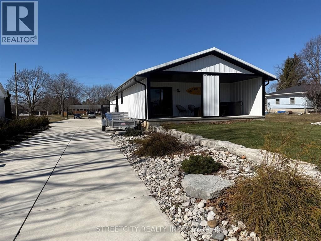 747 BROADWAY STREET Image 5