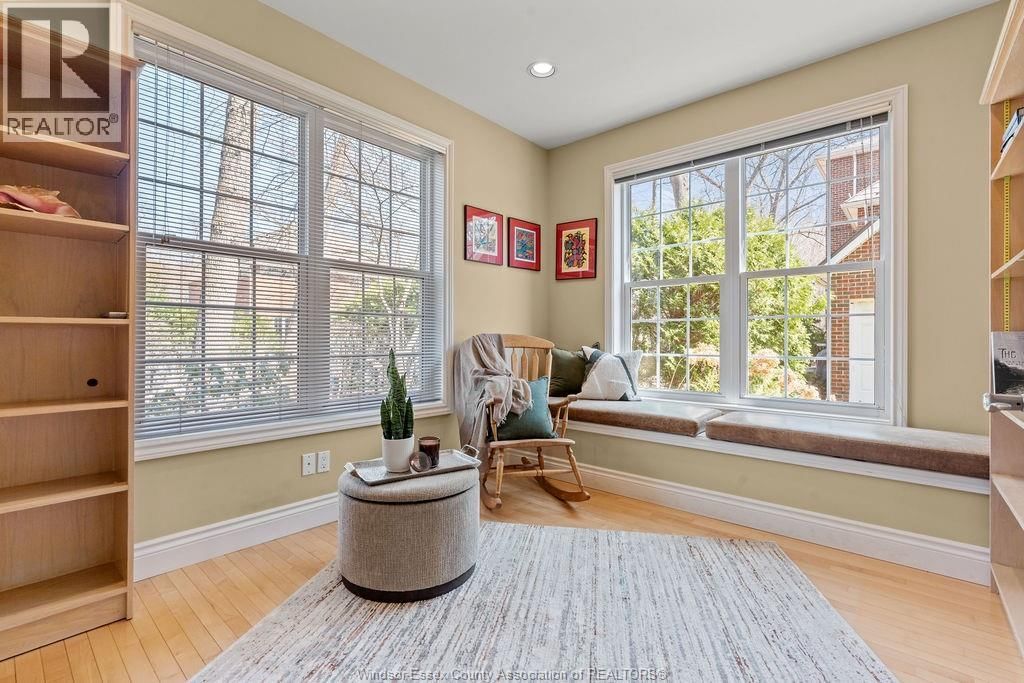 2240 SUZANNE STREET Image 24