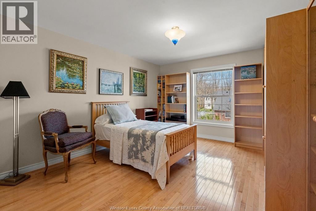 2240 SUZANNE STREET Image 36