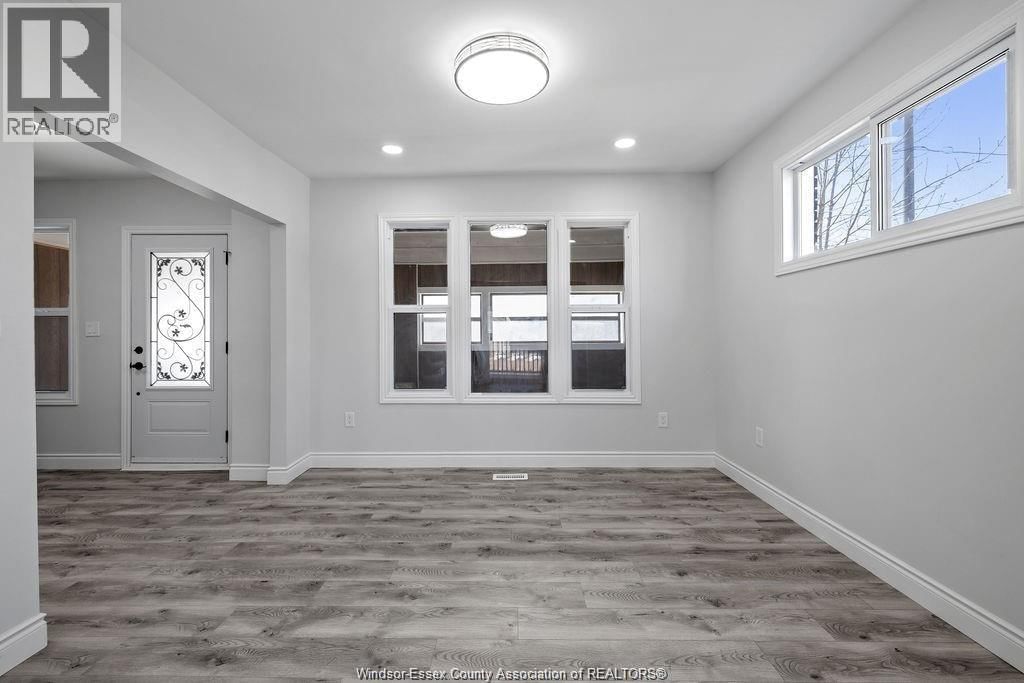 348 CAROLINE Image 7