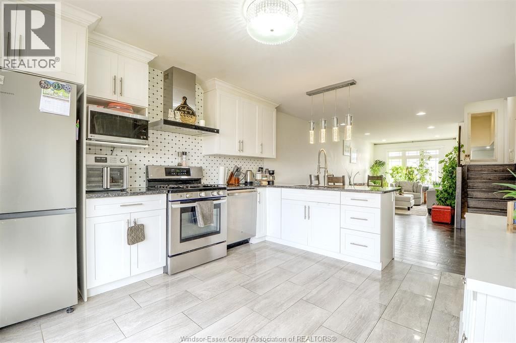 212 ADAMS AVENUE Image 13