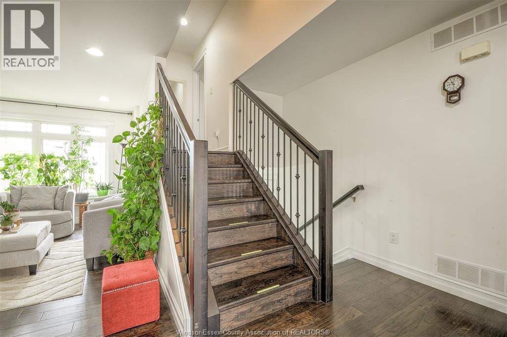 212 ADAMS AVENUE Image 20