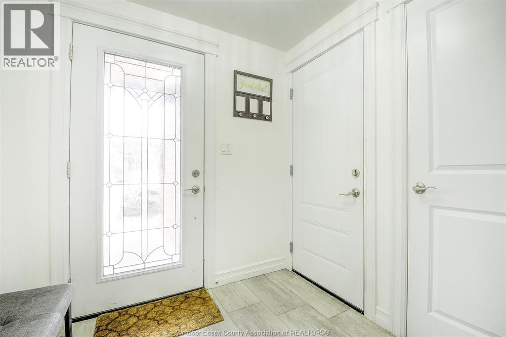 212 ADAMS AVENUE Image 7