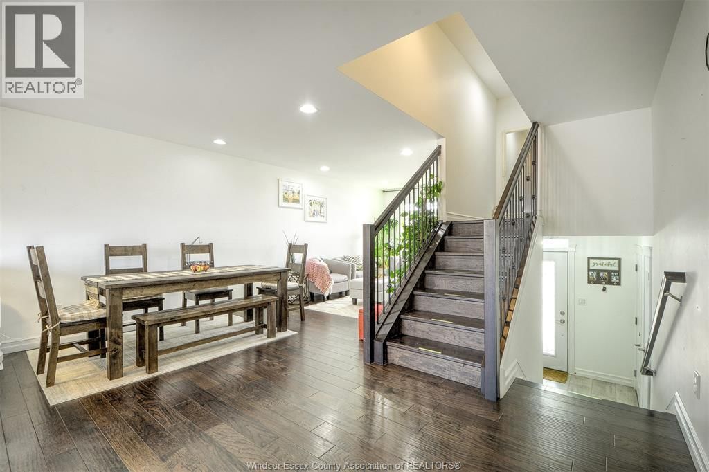 212 ADAMS AVENUE Image 8