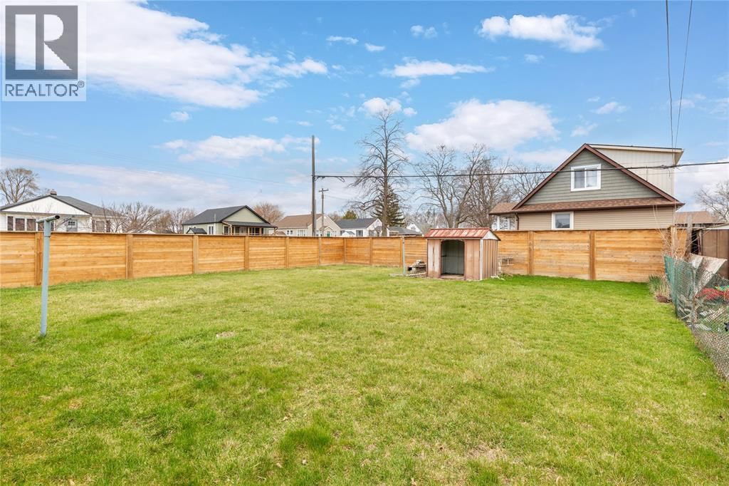 748 ALEXANDER STREET Image 6