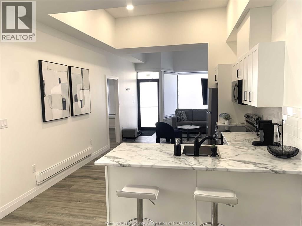 1233 UNIVERSITY AVENUE WEST Image 6