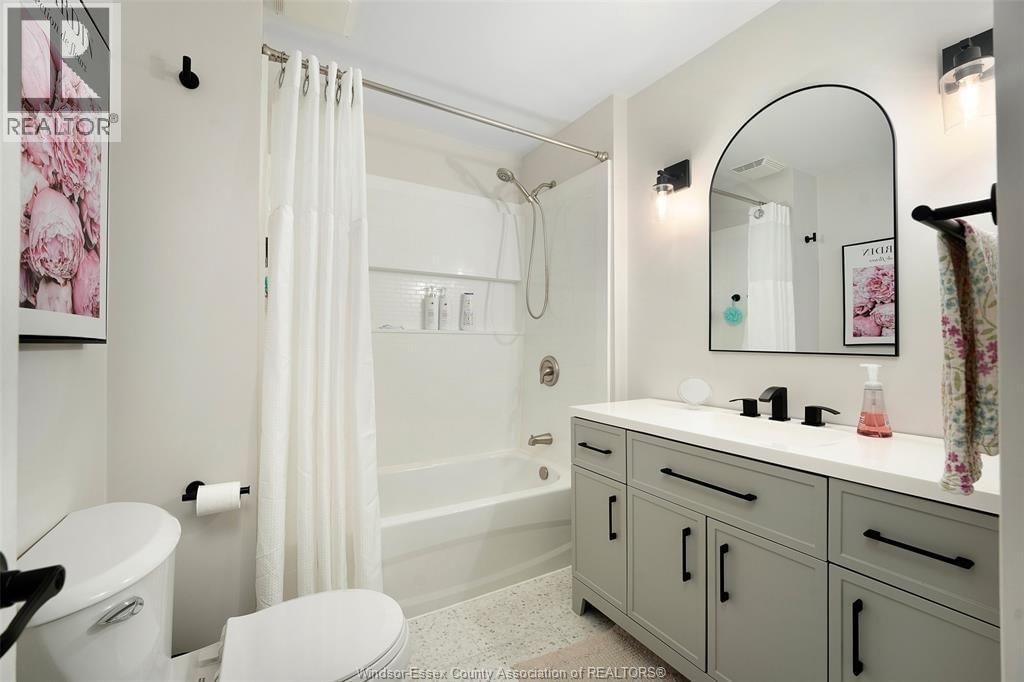 82 PRINCE ALBERT STREET NORTH Image 17