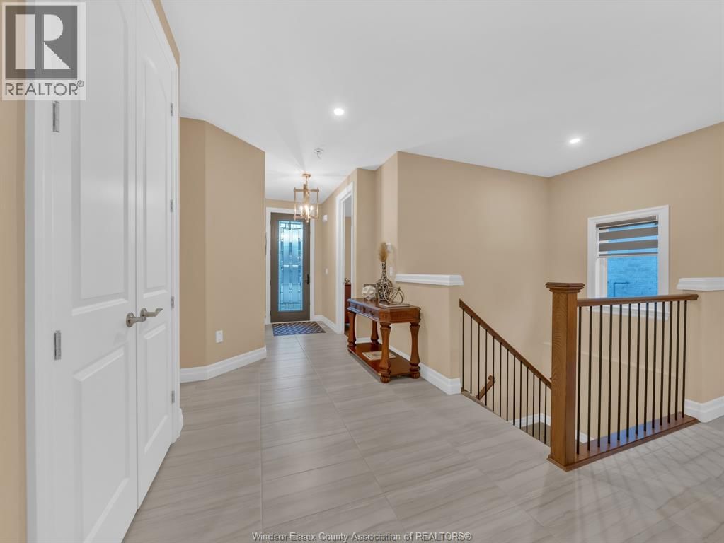 708 FALERIA Image 10