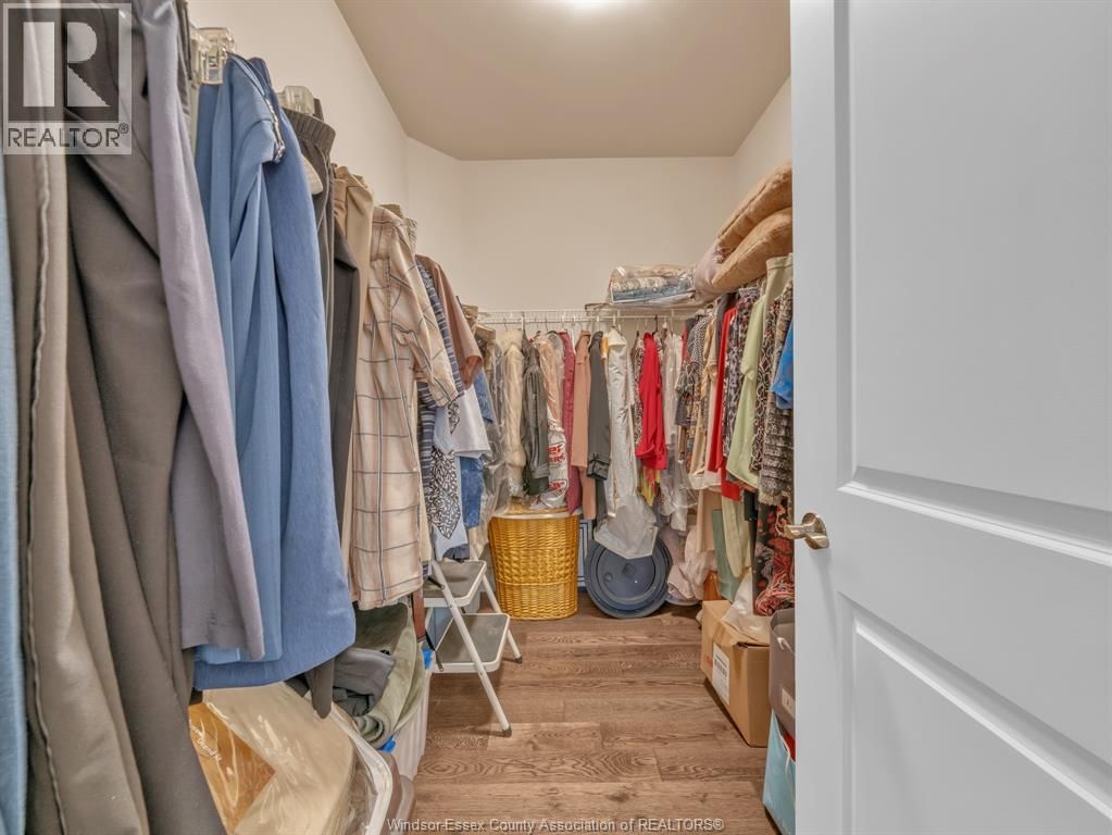 708 FALERIA Image 24