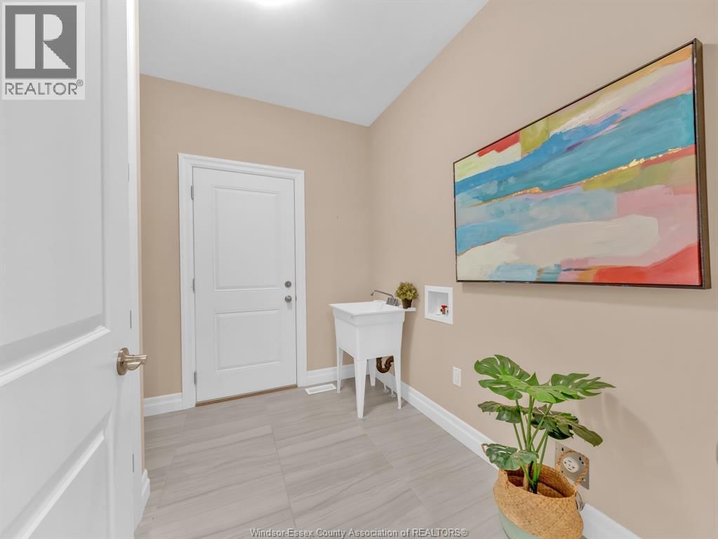 708 FALERIA Image 29