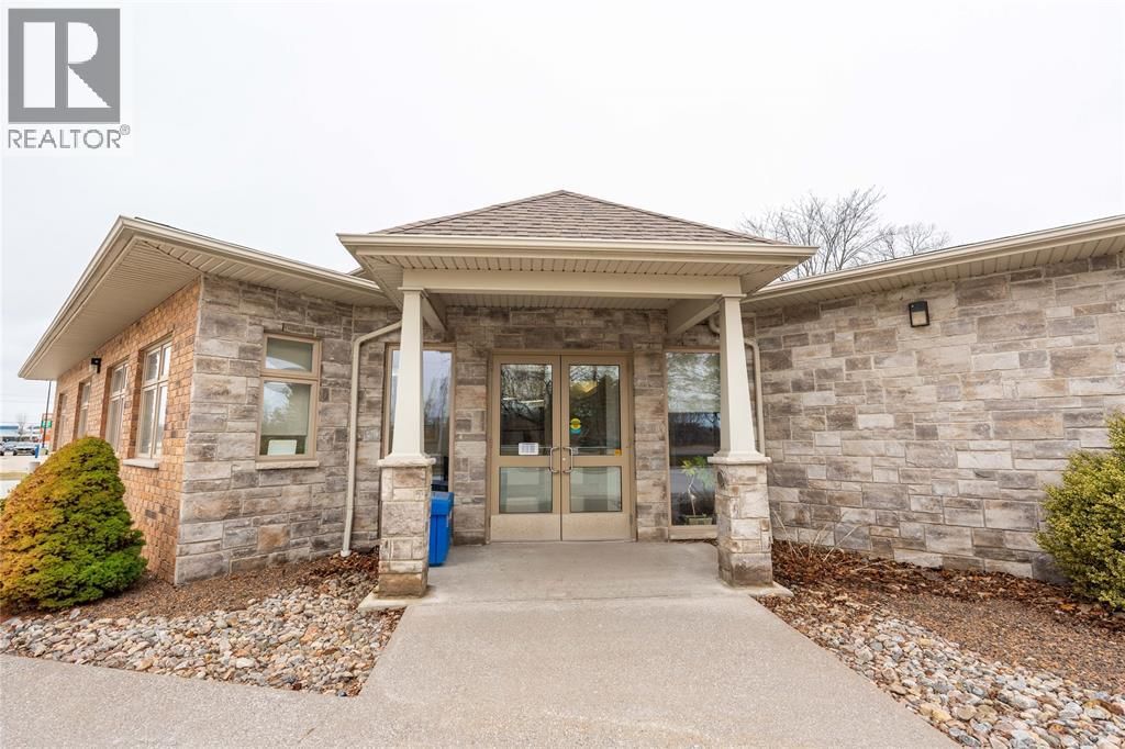 1475 EXMOUTH STREET Image 2