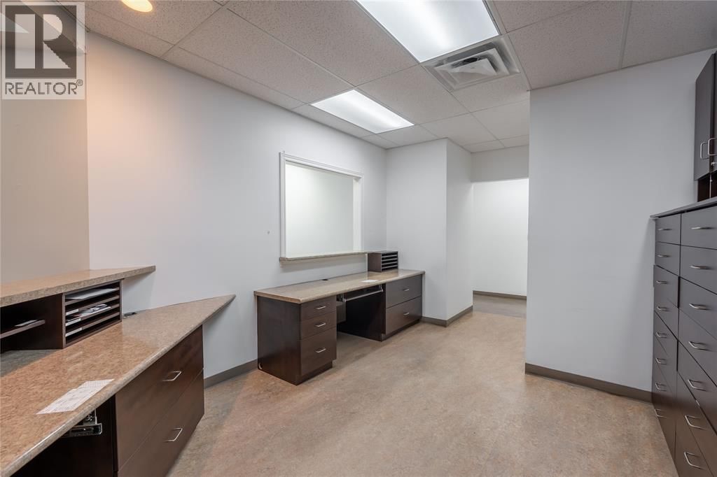 1475 EXMOUTH STREET Image 7