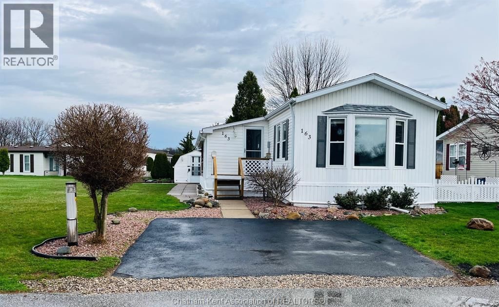 163 REGENCY DRIVE Image 45