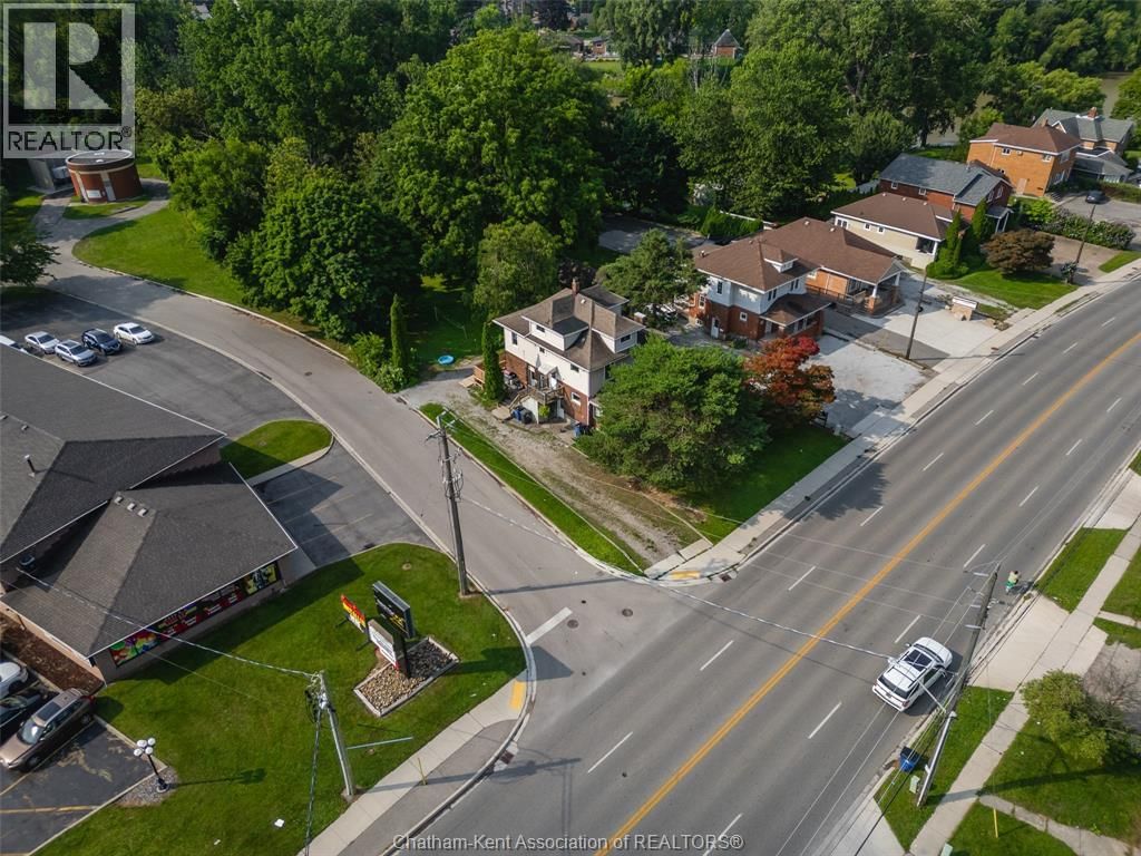 266 GRAND AVENUE WEST Image 29