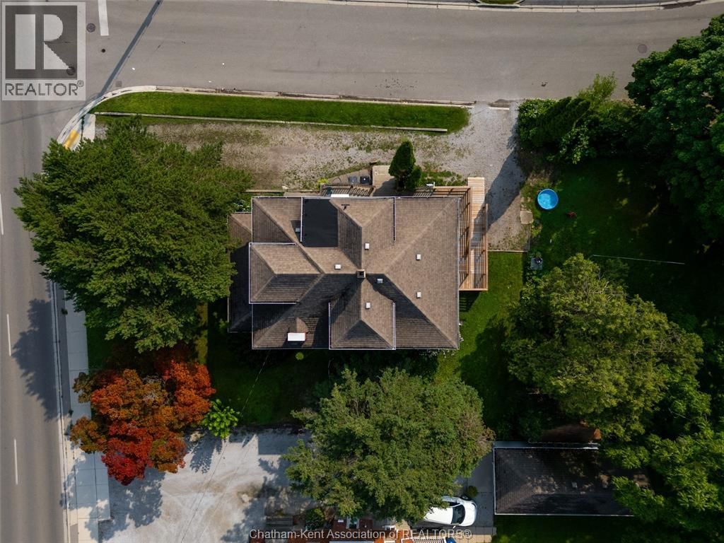 266 GRAND AVENUE WEST Image 31