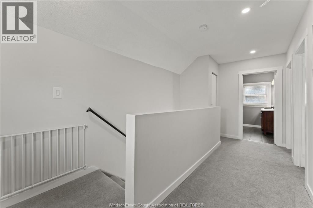 206 RICHMOND Image 19