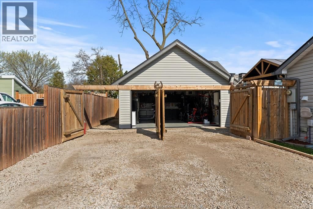 206 RICHMOND Image 28