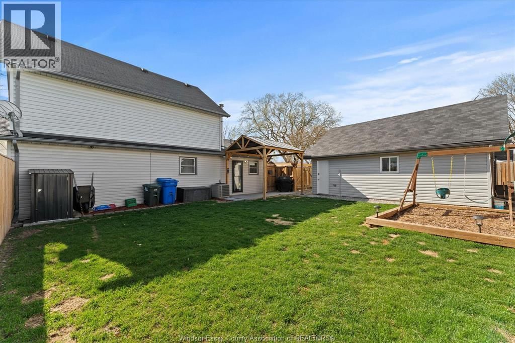 206 RICHMOND Image 32