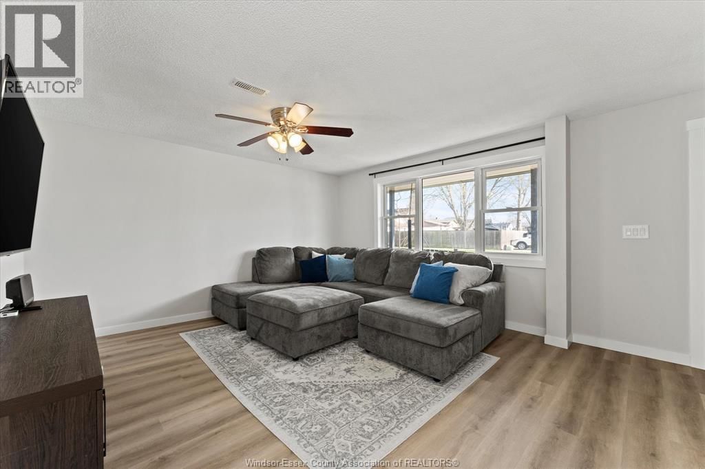 206 RICHMOND Image 8