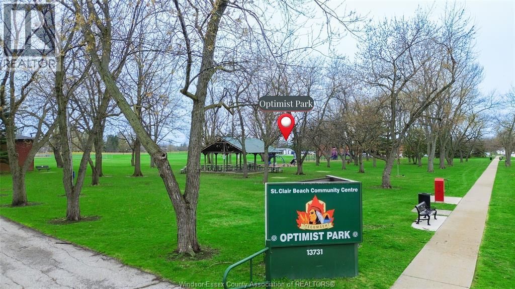 276 FAIRWAY CRESCENT Image 41