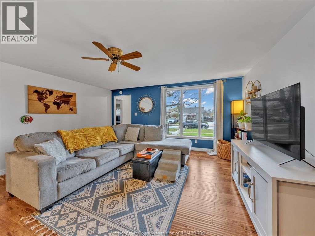 3647 MATCHETT Image 10