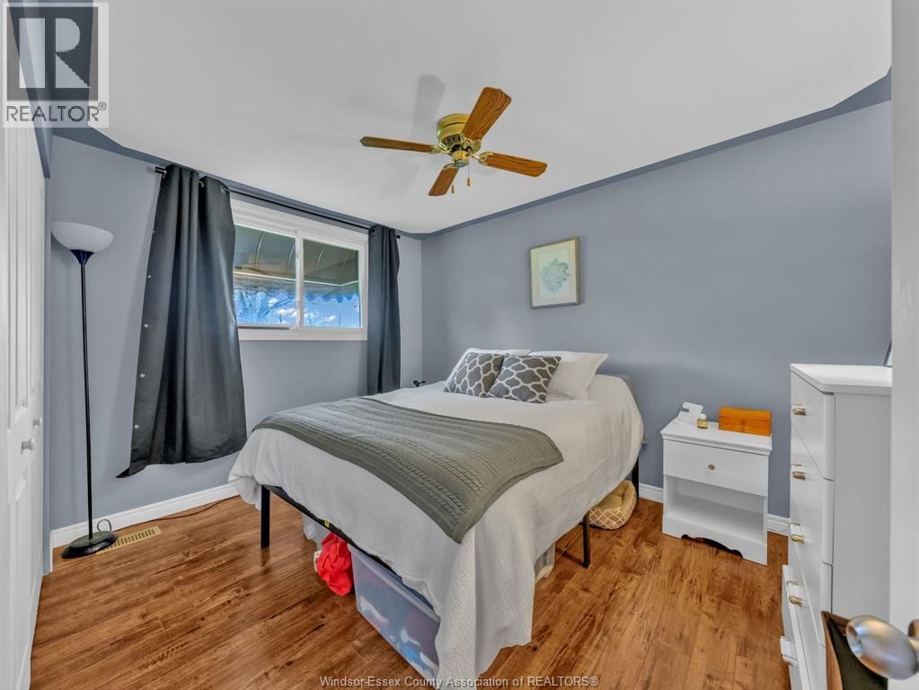 3647 MATCHETT Image 18