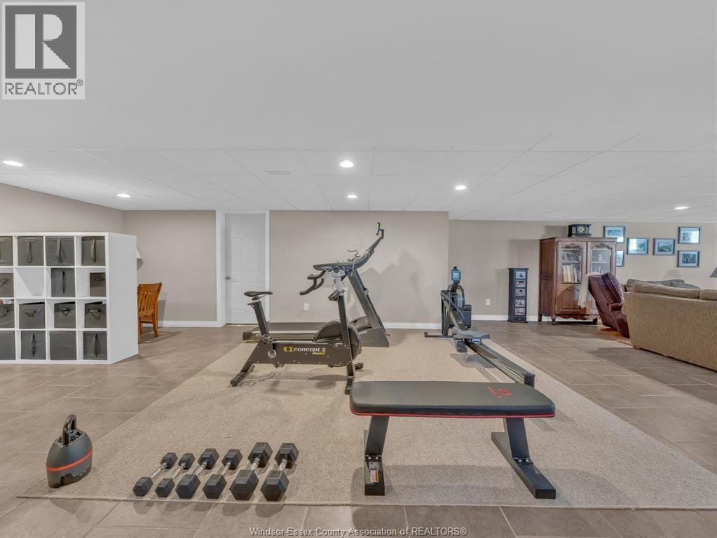 2740 BOUFFARD Image 25