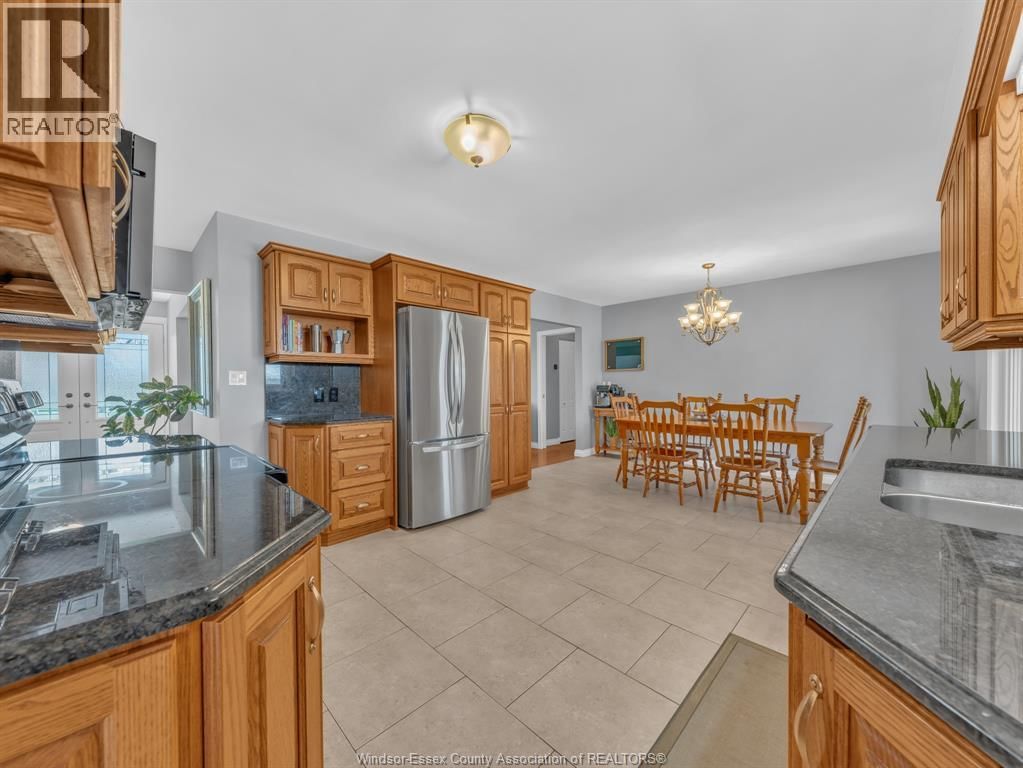 2740 BOUFFARD Image 8