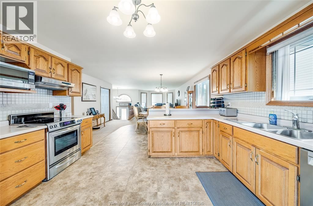 313 APPLEWOOD Image 15