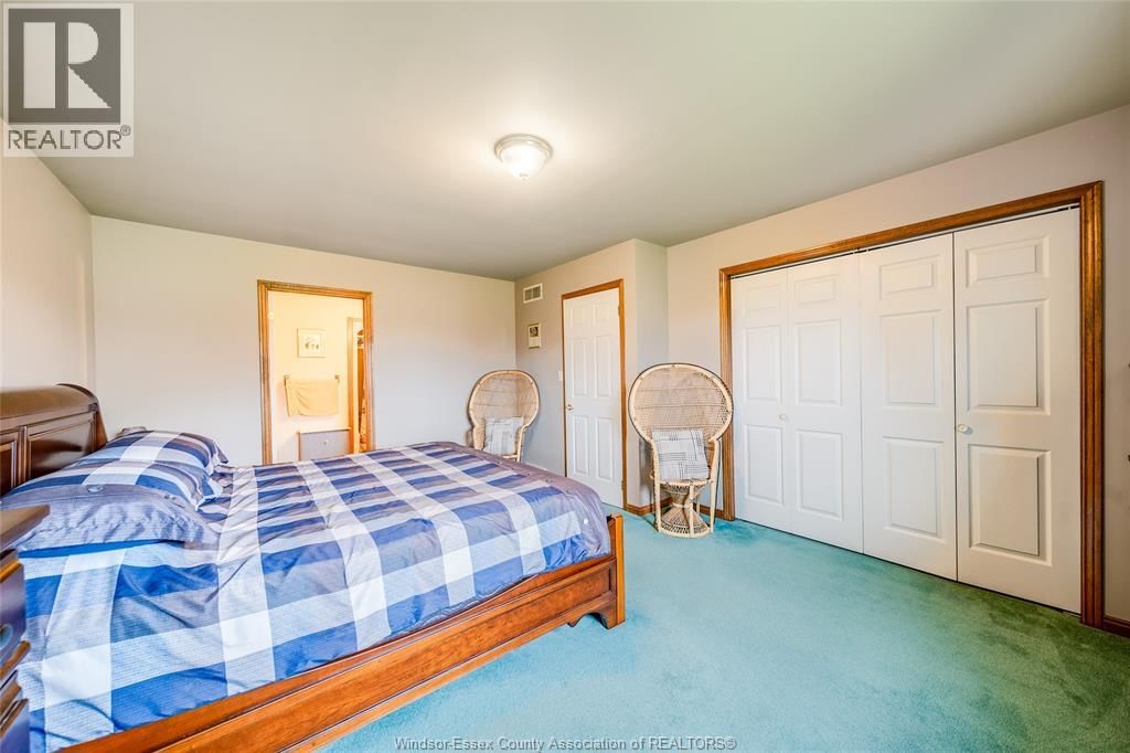 313 APPLEWOOD Image 19