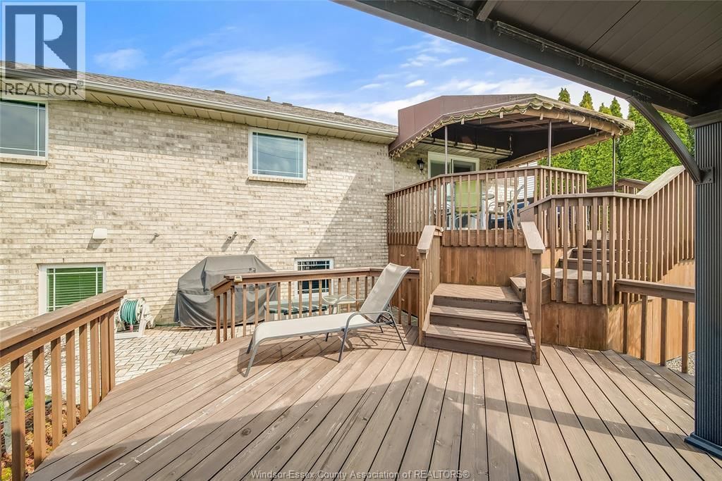 313 APPLEWOOD Image 45