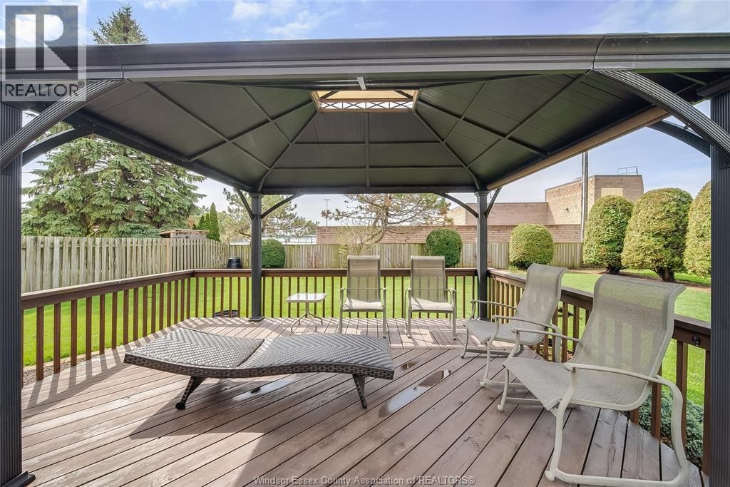 313 APPLEWOOD Image 46