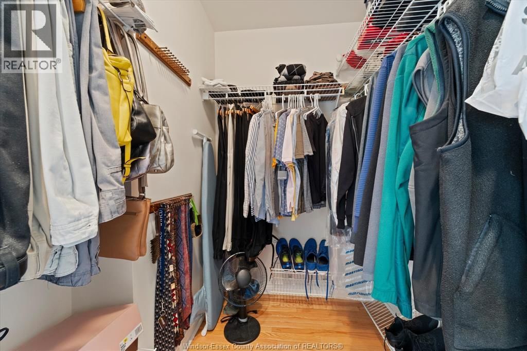 268 MAJESTIC DRIVE Image 20