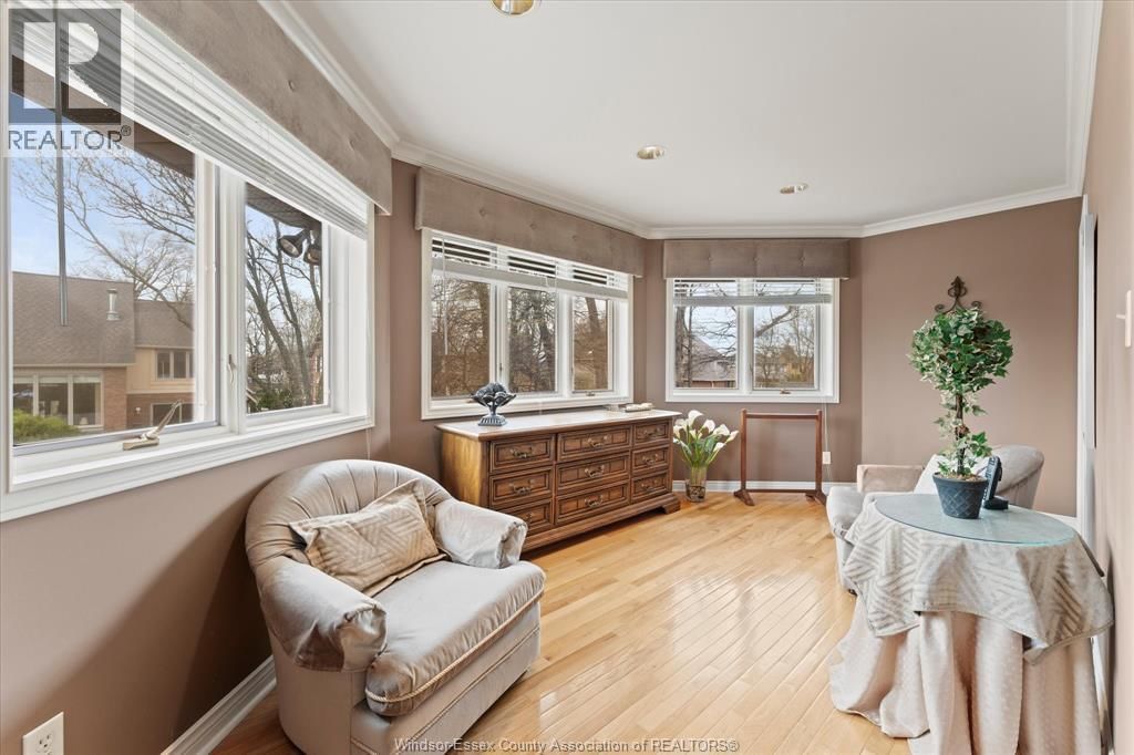 268 MAJESTIC DRIVE Image 23