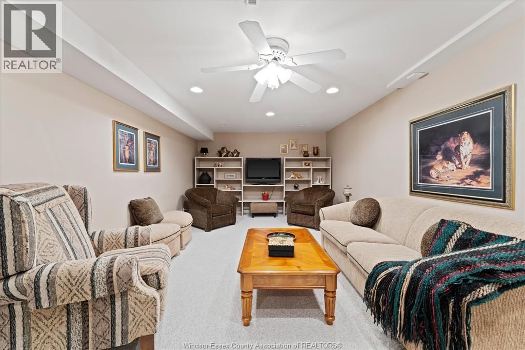 268 MAJESTIC DRIVE Image 29