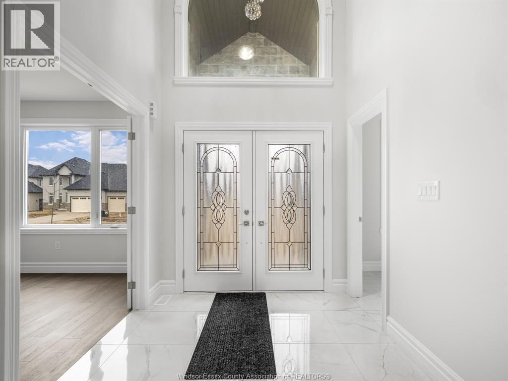 216 COWAN COURT Image 4