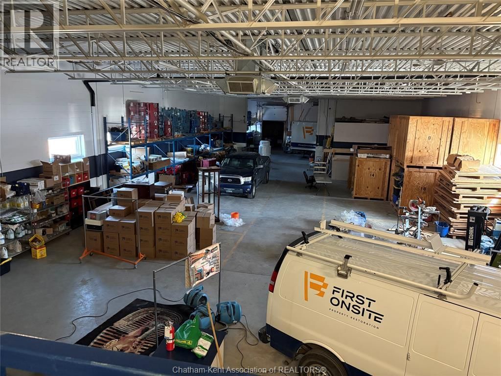 995 RICHMOND STREET Image 16