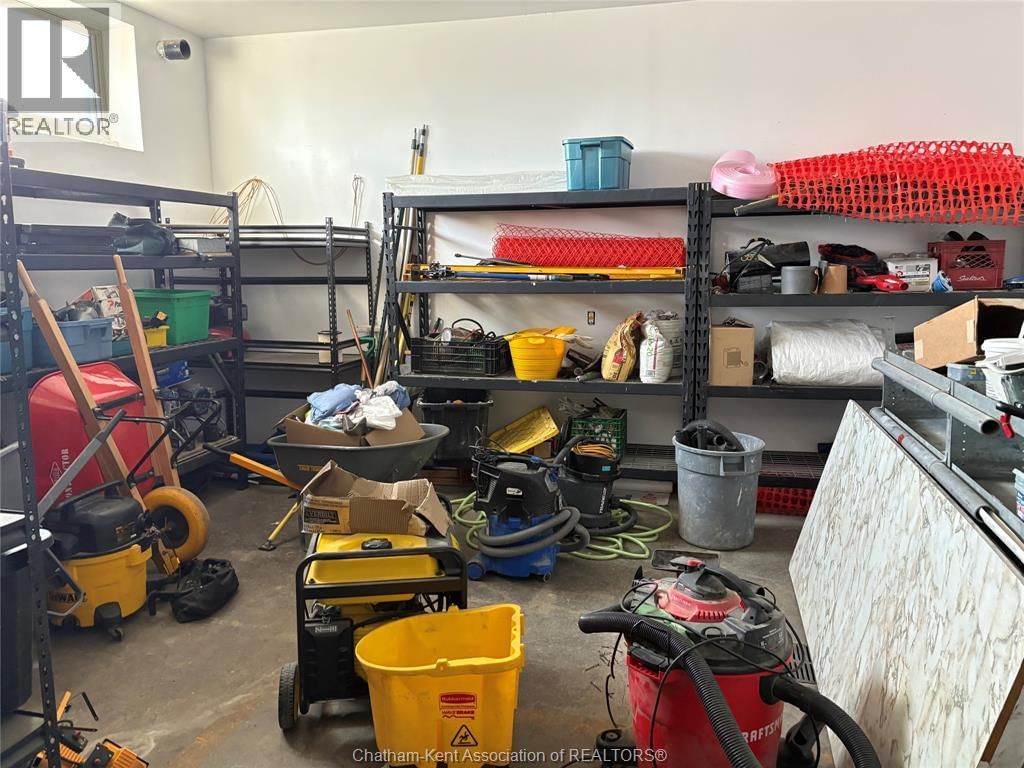 995 RICHMOND STREET Image 17