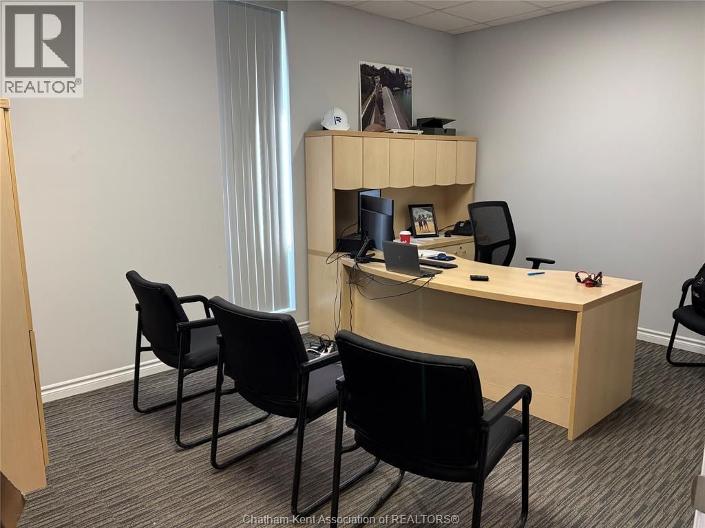 995 RICHMOND STREET Image 4