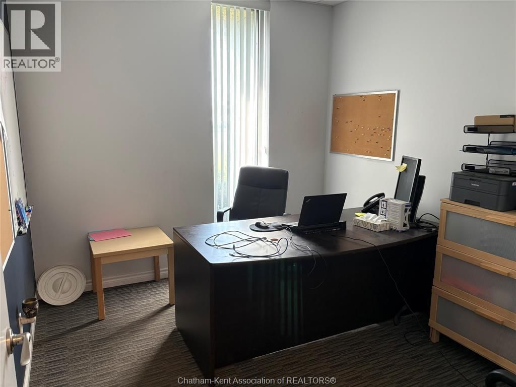 995 RICHMOND STREET Image 6