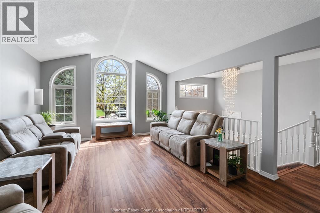 294 STONE RIDGE AVENUE Image 10