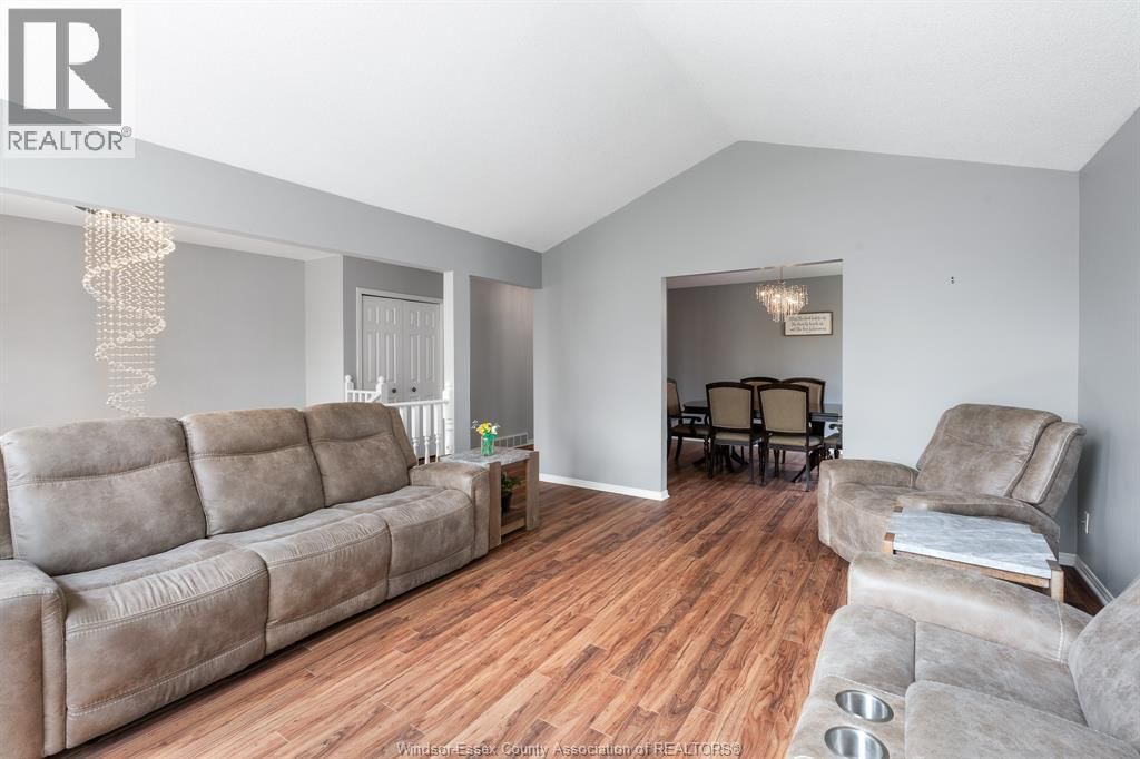 294 STONE RIDGE AVENUE Image 11