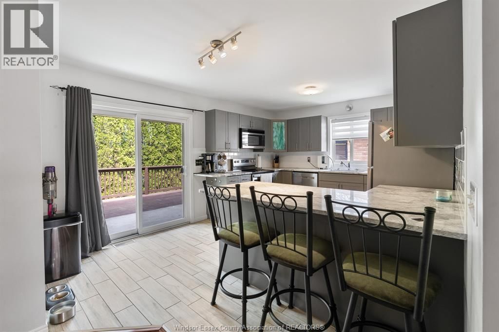 294 STONE RIDGE AVENUE Image 14