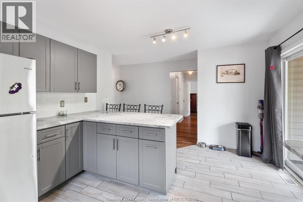 294 STONE RIDGE AVENUE Image 17