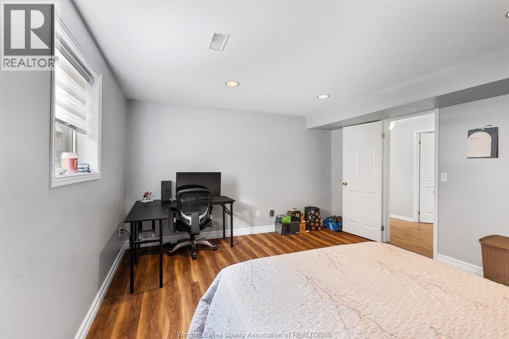 294 STONE RIDGE AVENUE Image 31