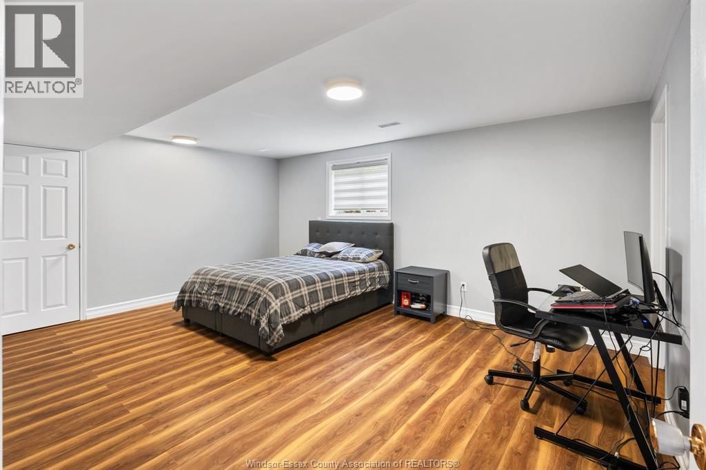 294 STONE RIDGE AVENUE Image 32