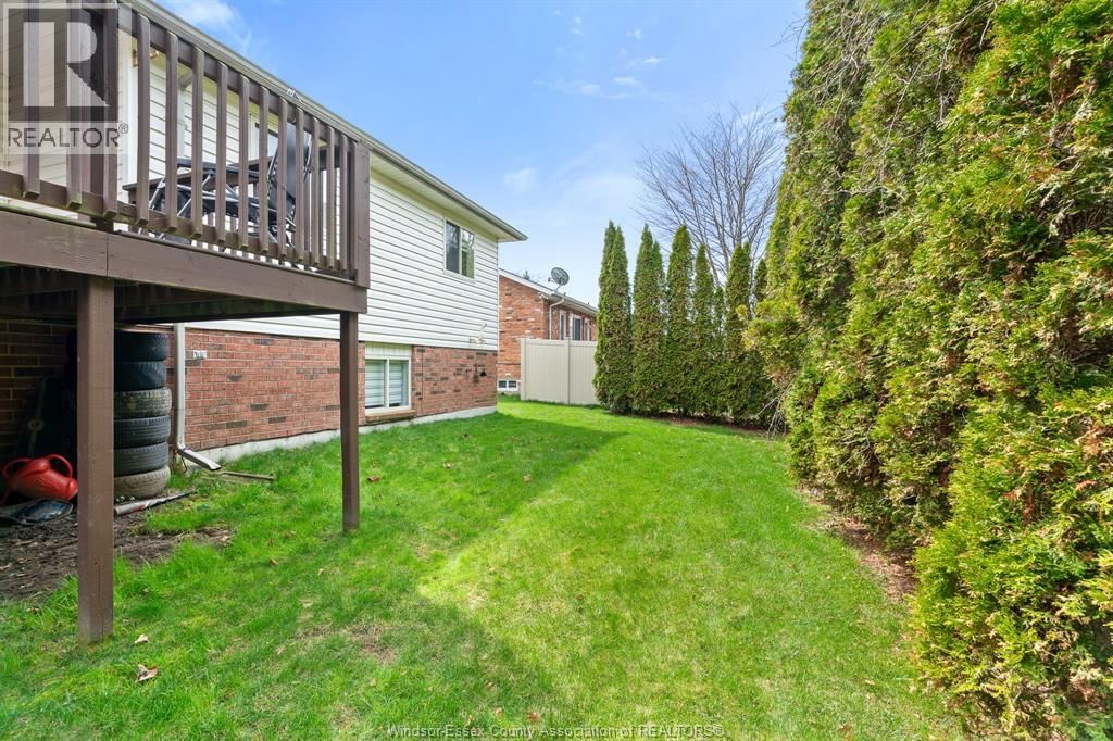 294 STONE RIDGE AVENUE Image 37