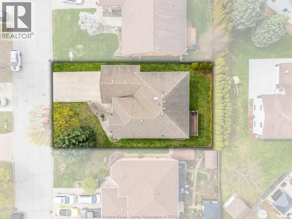 294 STONE RIDGE AVENUE Image 44