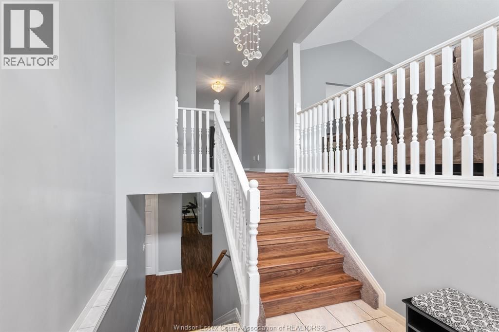 294 STONE RIDGE AVENUE Image 6